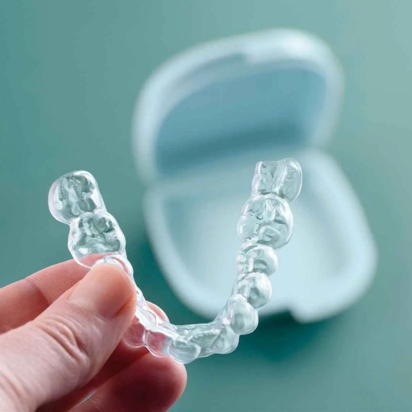 Por Que os Alinhadores Estéticos são a Escolha Ideal para Adultos?